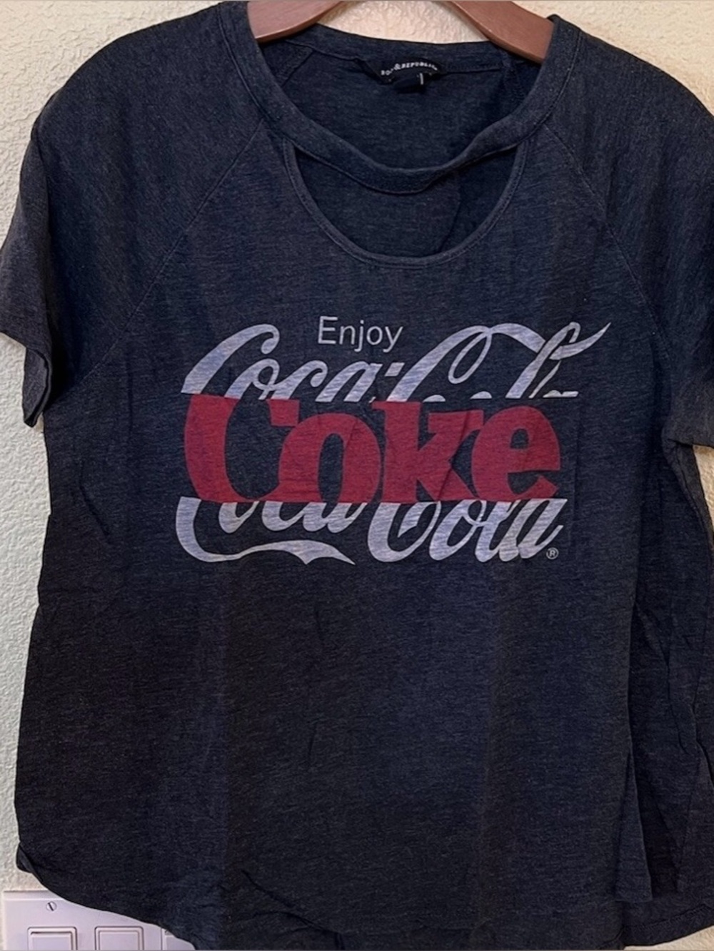 Rock & Republic Women's XS Charcoal Gray Cutout Neck "Enjoy Coca-Cola" Graphic T